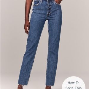 NWT Abercrombie & Fitch High Rise Mom Jeans 27